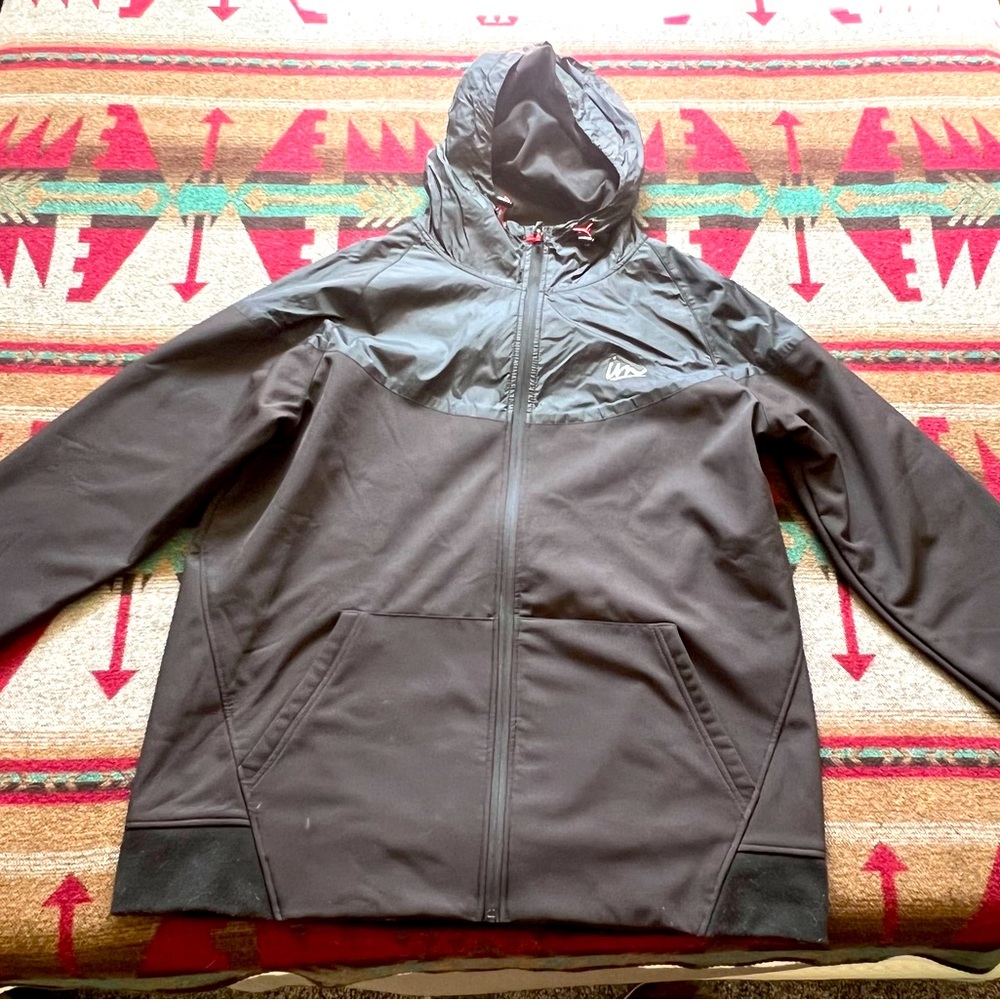 Warm yet thin men’s jacket